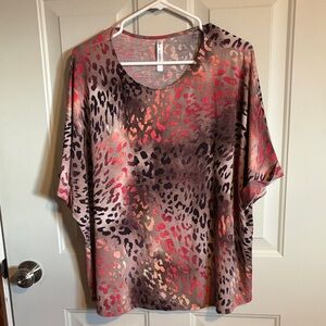 Dear Scarlett Multicolor Leopard Print Short Sleeve Top